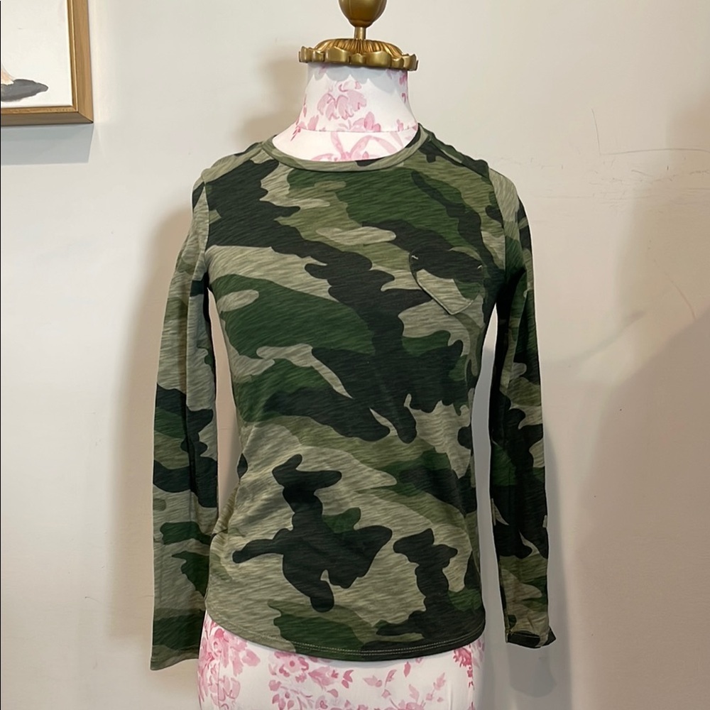 J Crew girls Crewcuts Camouflage Long Sleeve Shirt. Size 8-9